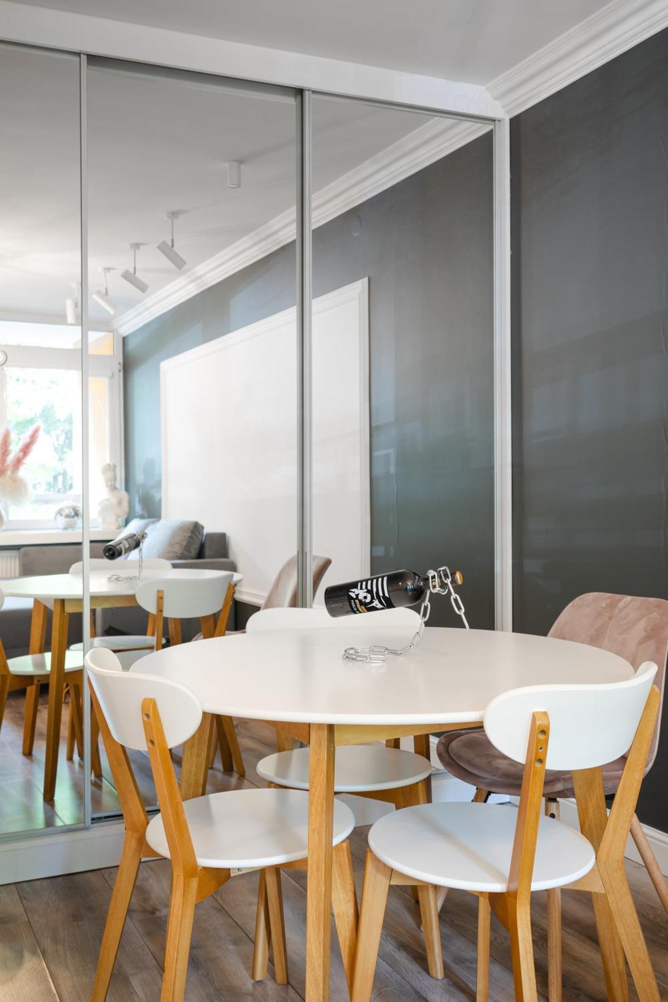 - Great Location - Cozy One Bedroom In - Solidarnosci 64 Leilighet *